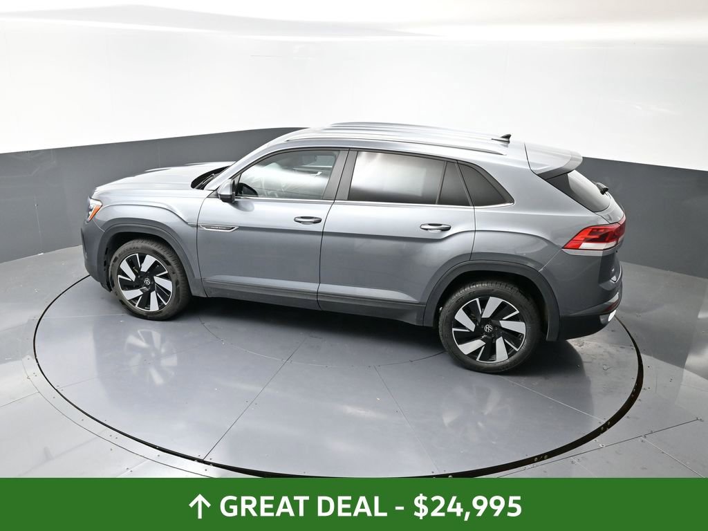 Used 2024 Volkswagen Atlas Cross Sport SE image 48