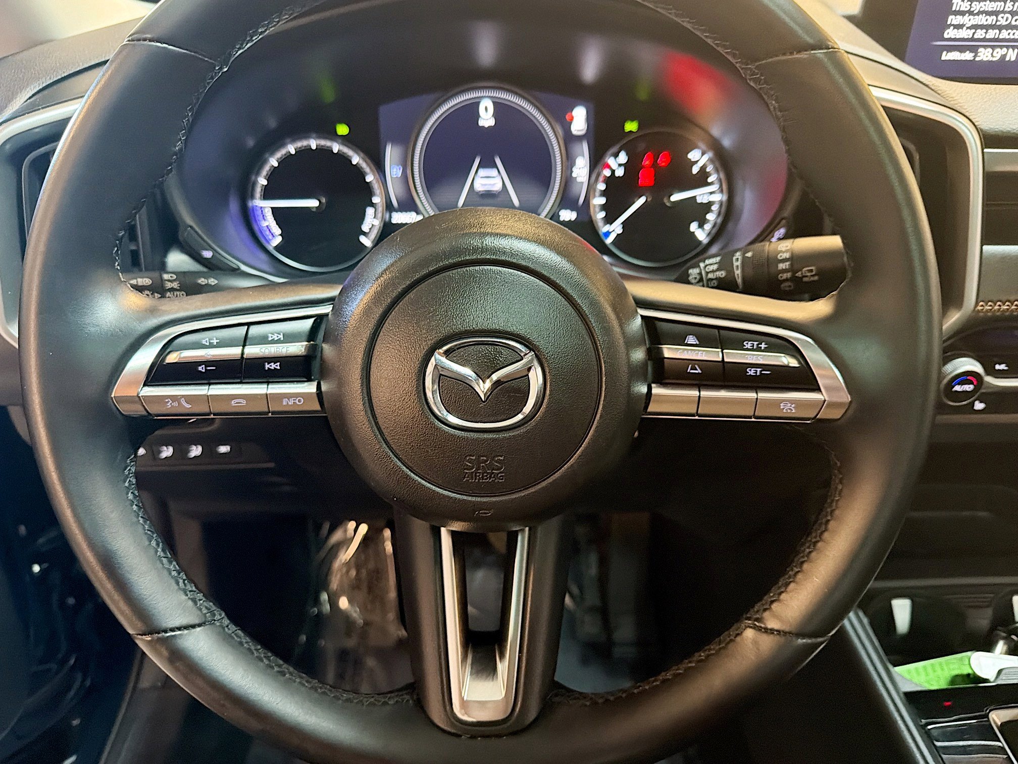 Used 2025 MAZDA CX-50 AWD 2.5 Hybrid w/ Premium Pkg image 18