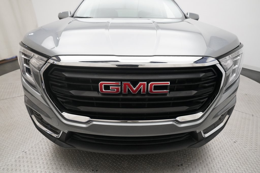 Used 2024 GMC Terrain SLE image 21