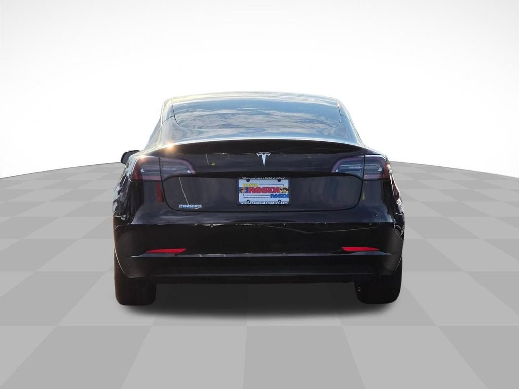 Used 2019 Tesla Model 3 Mid Range RWD image 4