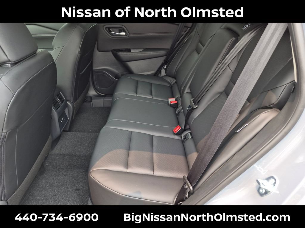 New 2026 Nissan Rogue Dark Armor AWD/4WD image 18