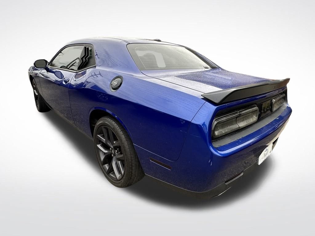 Used 2021 Dodge Challenger SXT w/ Blacktop Package image 9