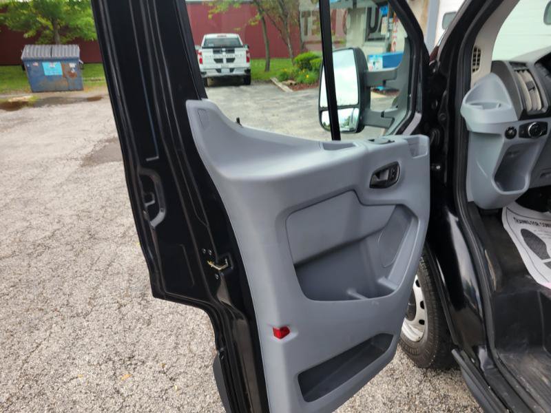 Used 2018 Ford Transit 150 XL RWD image 22