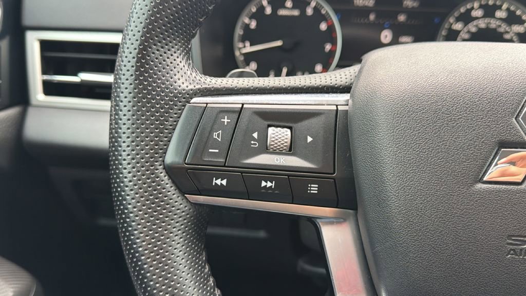 Used 2024 Mitsubishi Outlander SE FWD image 25