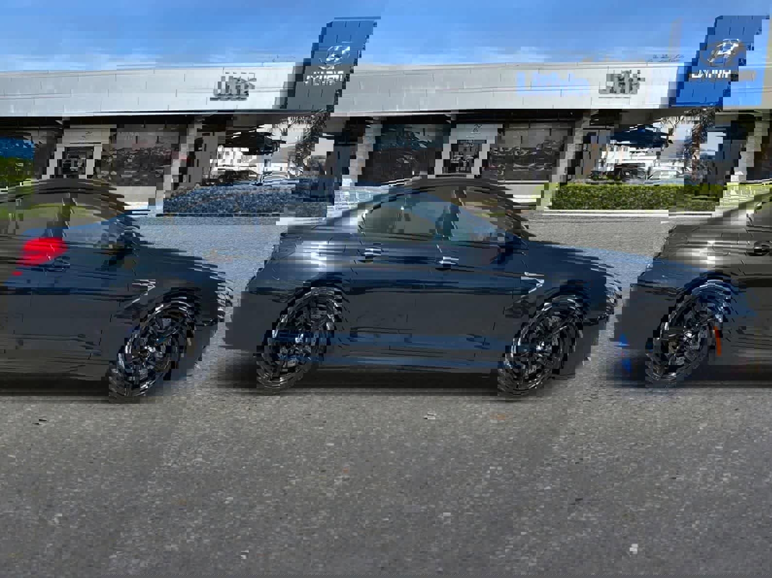 Used 2018 BMW M6 Gran Coupe RWD image 9