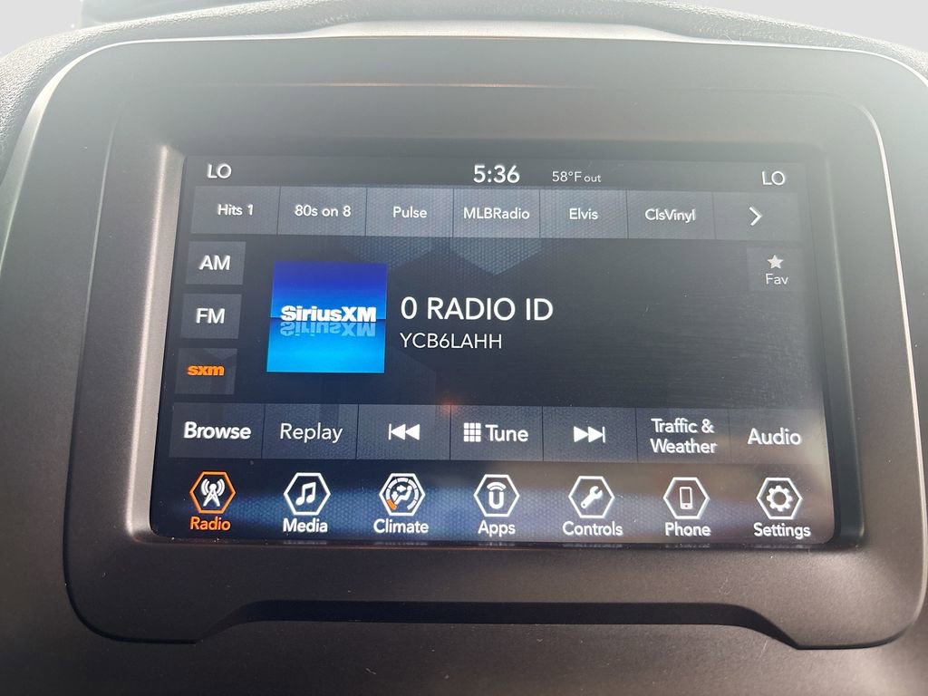 Used 2018 Jeep Renegade Limited FWD image 26