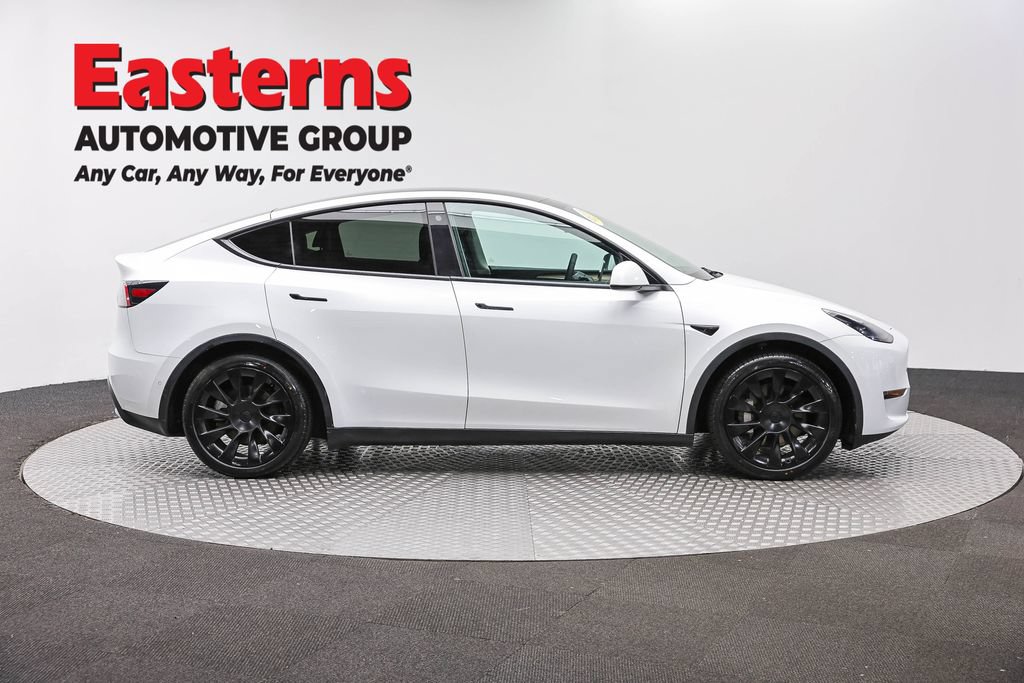 Used 2022 Tesla Model Y Long Range AWD/4WD image 6