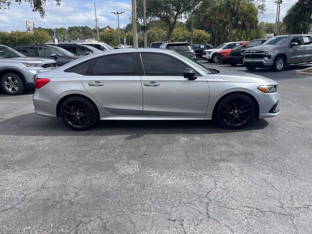 Used 2022 Honda Civic Sport image 6