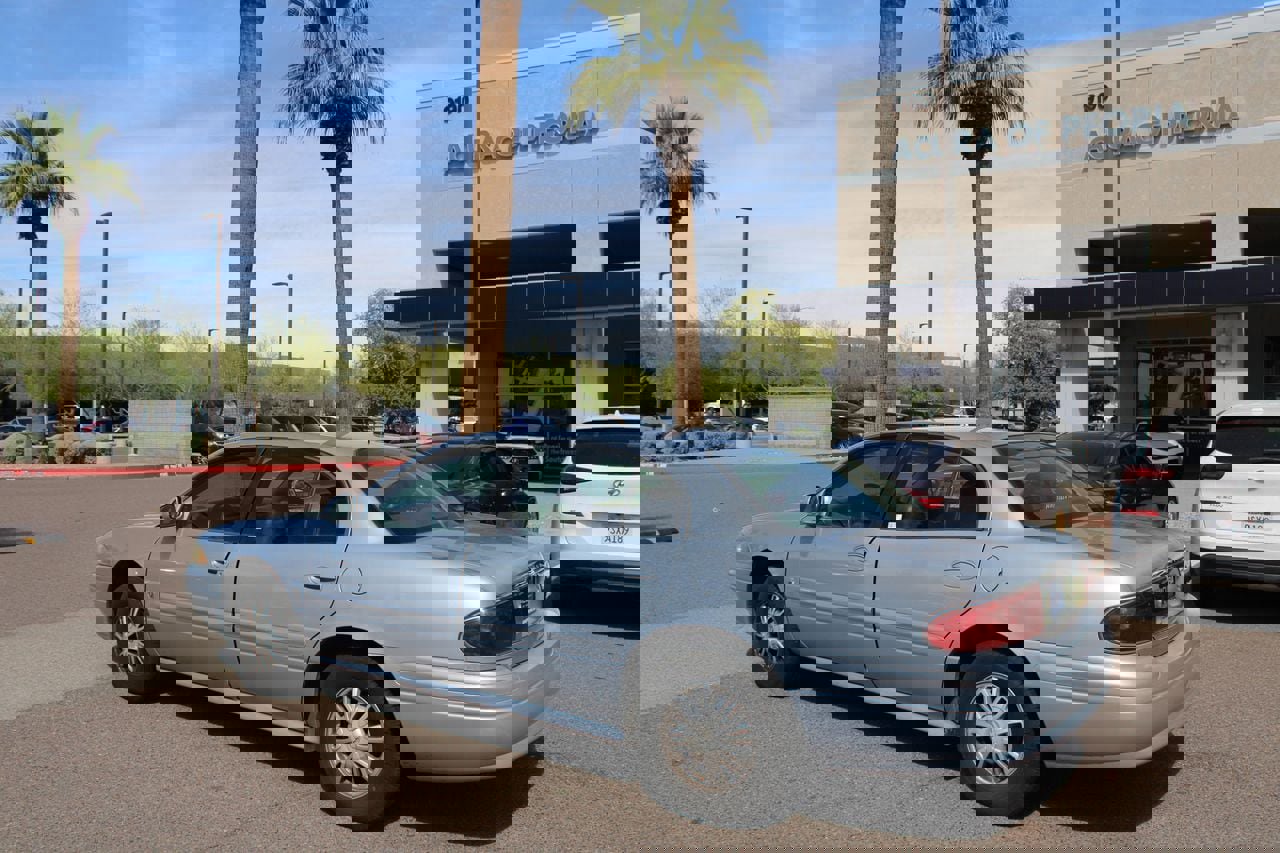 Used 2005 Buick Le Sabre Custom image 3