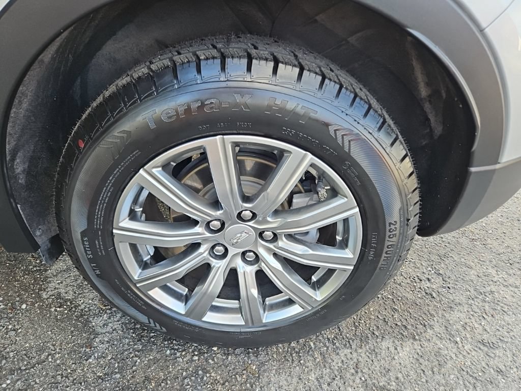 Used 2022 Cadillac XT4 Premium Luxury w/ Safety Alert Package FWD image 37