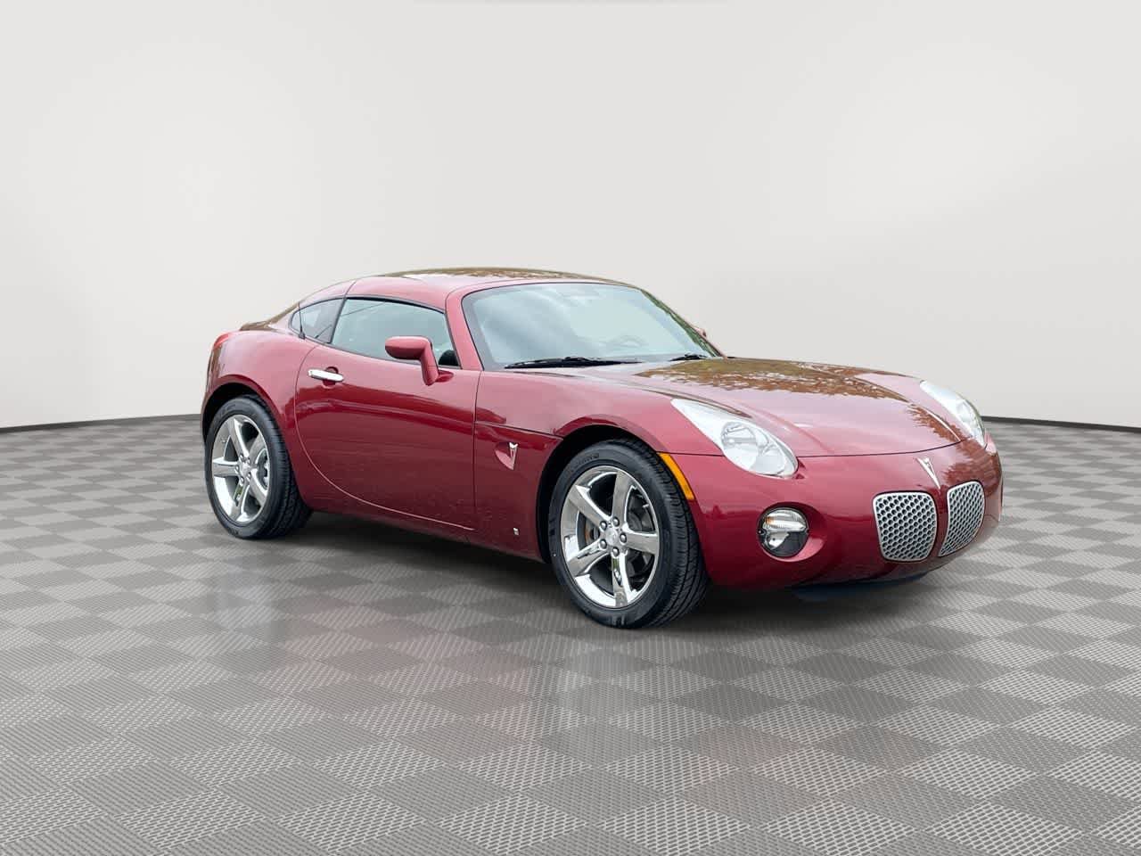 Used 2009 Pontiac Solstice Coupe w/ Premium Package RWD video 2