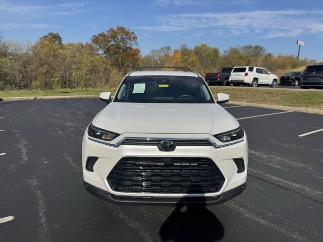 Certified 2024 Toyota Grand Highlander XLE image 8