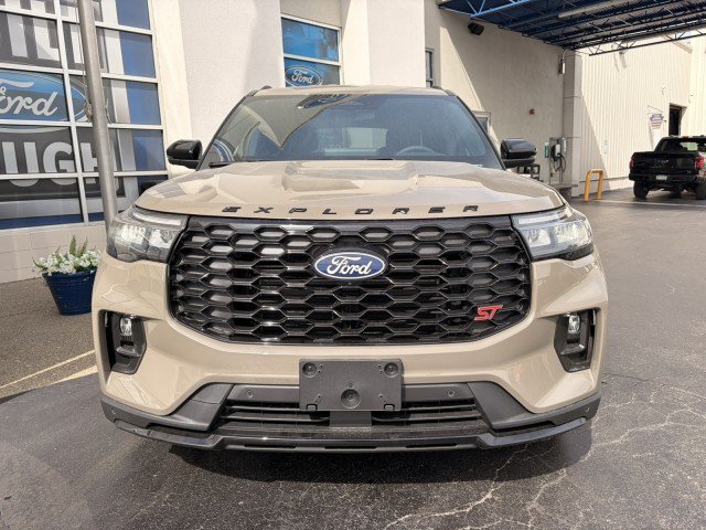 New 2027 Ford Explorer ST AWD/4WD image 3