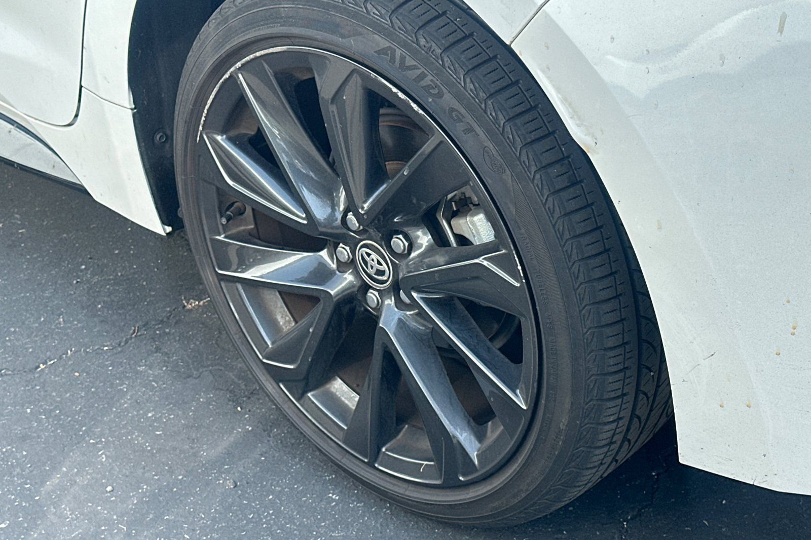 Certified 2023 Toyota Corolla SE w/ SE Premium Package image 4