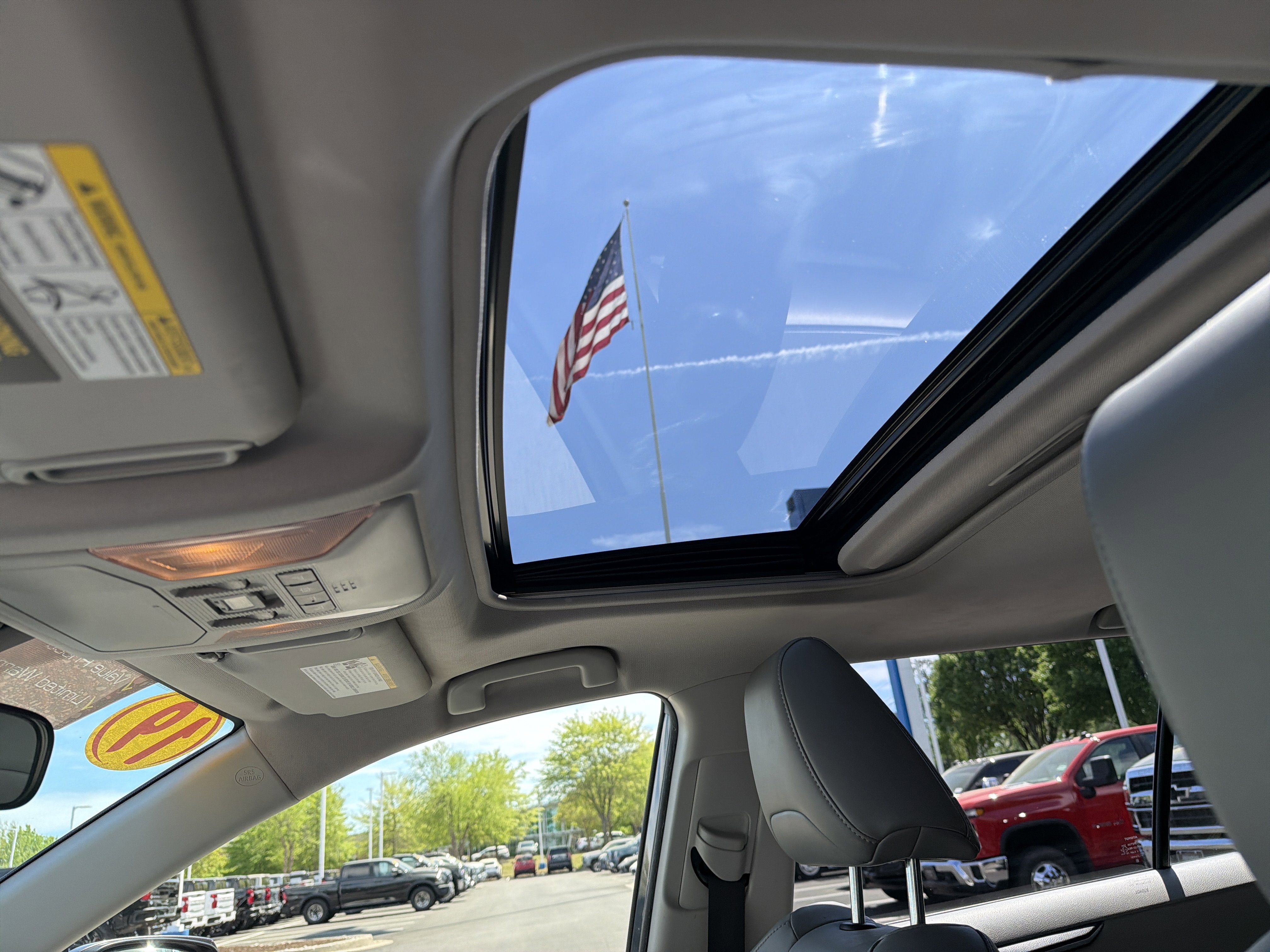 Used 2019 Toyota RAV4 XLE Premium w/ Cold Weather Package image 27