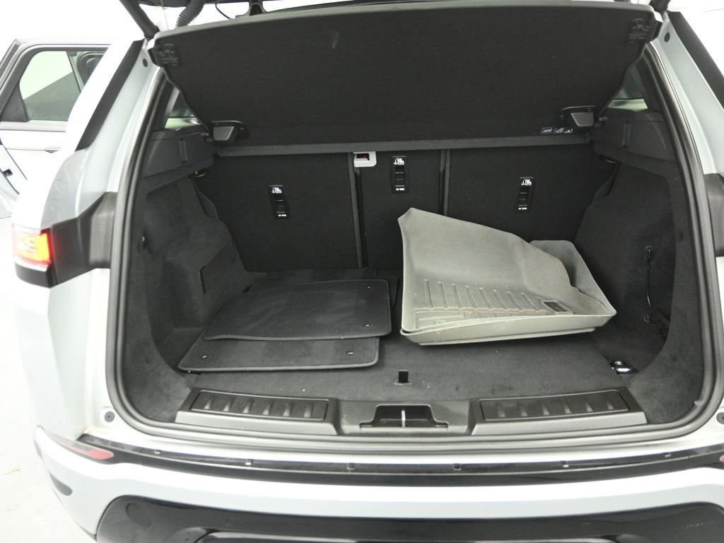 Used 2020 Land Rover Range Rover Evoque SE image 24