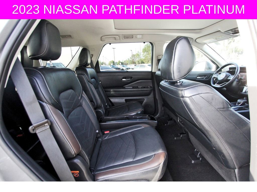 Used 2023 Nissan Pathfinder Platinum image 9