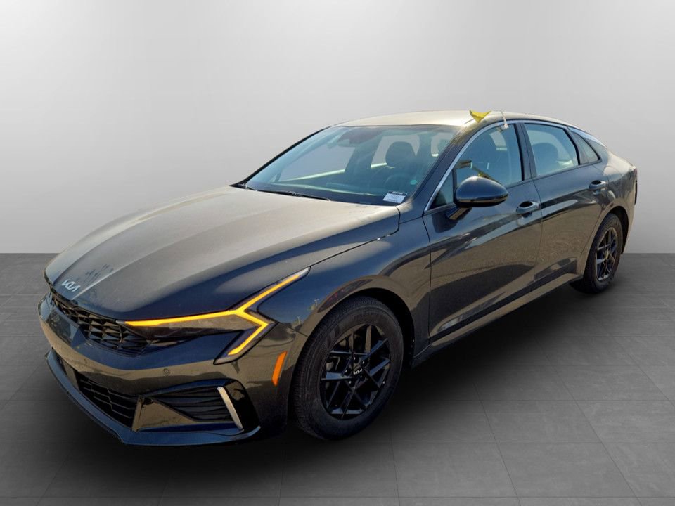 Used 2025 Kia K5 LXS FWD image 11
