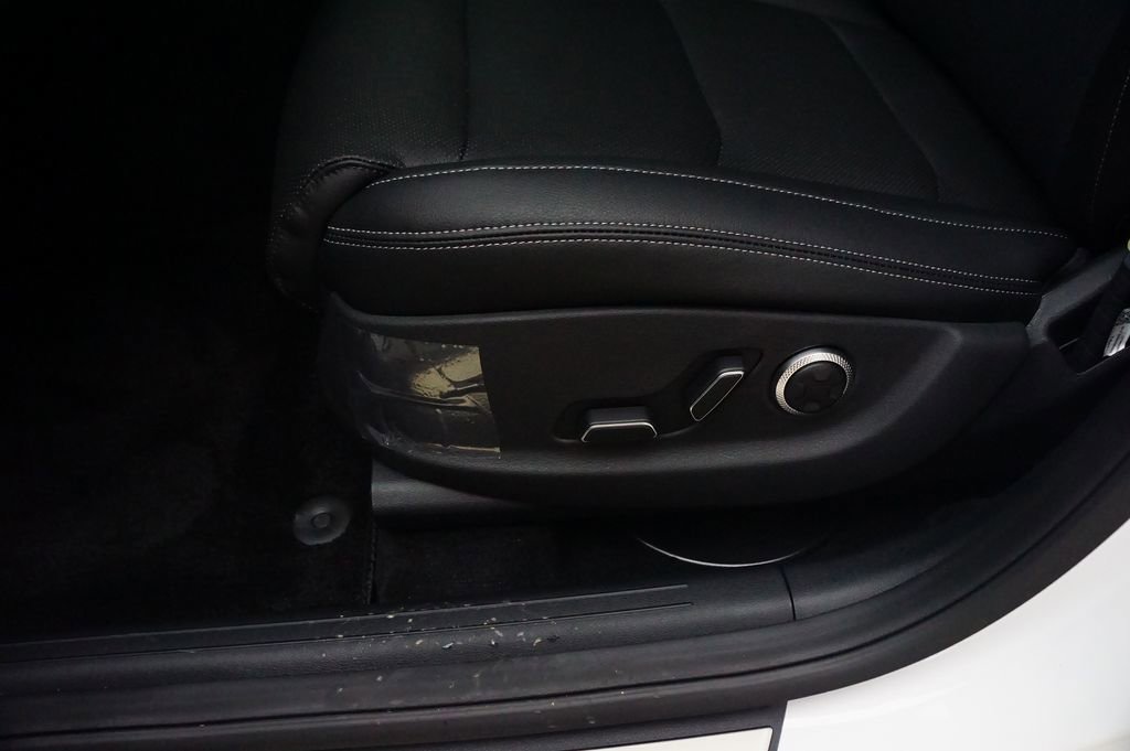 New 2026 Genesis GV70 2.5T image 15