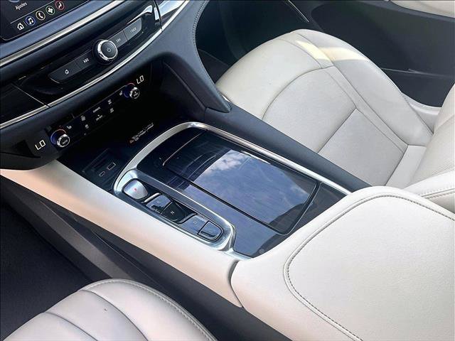Used 2023 Buick Enclave Essence w/ Sport Touring Edition FWD image 15