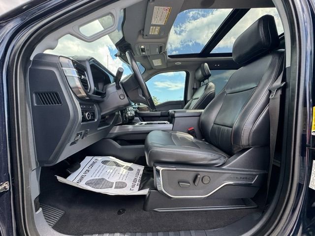 Used 2023 Ford F350 Lariat w/ Lariat Ultimate Package AWD/4WD image 10