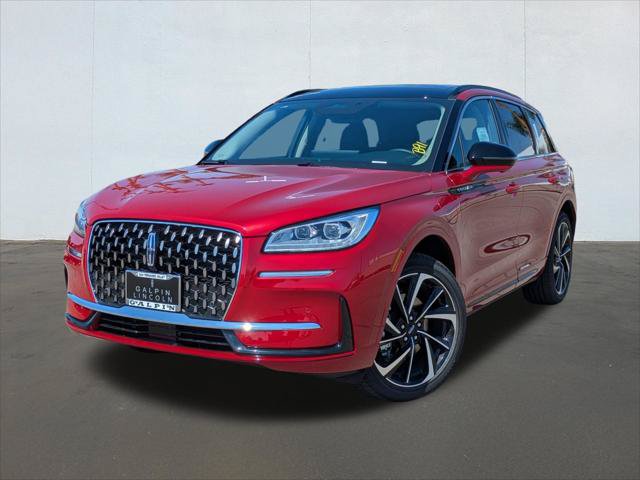 New 2025 Lincoln Corsair Grand Touring w/ Equipment Group 301A AWD/4WD video 1