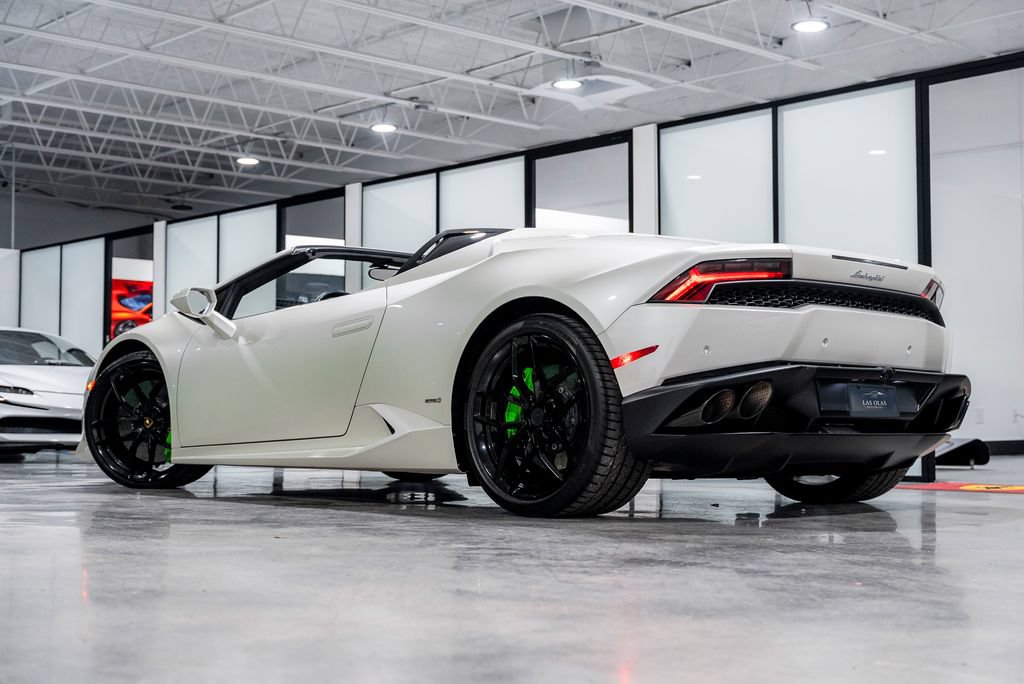Used 2016 Lamborghini Huracan LP 610-4 AWD/4WD image 18