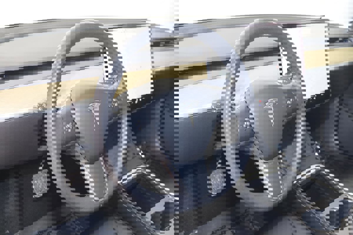 Used 2021 Tesla Model 3 Long Range image 6