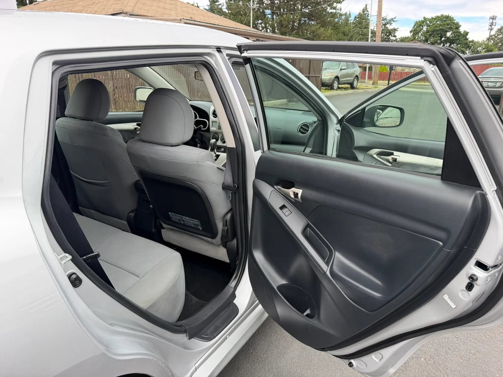 Used 2009 Toyota Matrix S FWD image 12