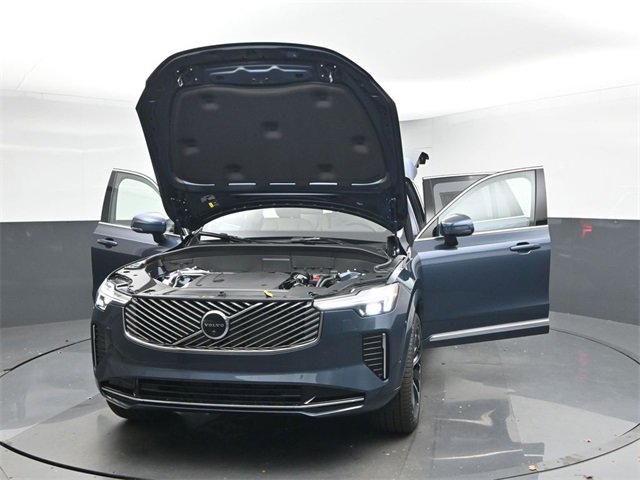 New 2026 Volvo XC90 B6 Plus w/ Protection Package Premier image 55