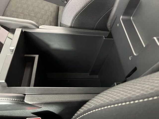 Used 2024 Nissan Pathfinder SV image 31