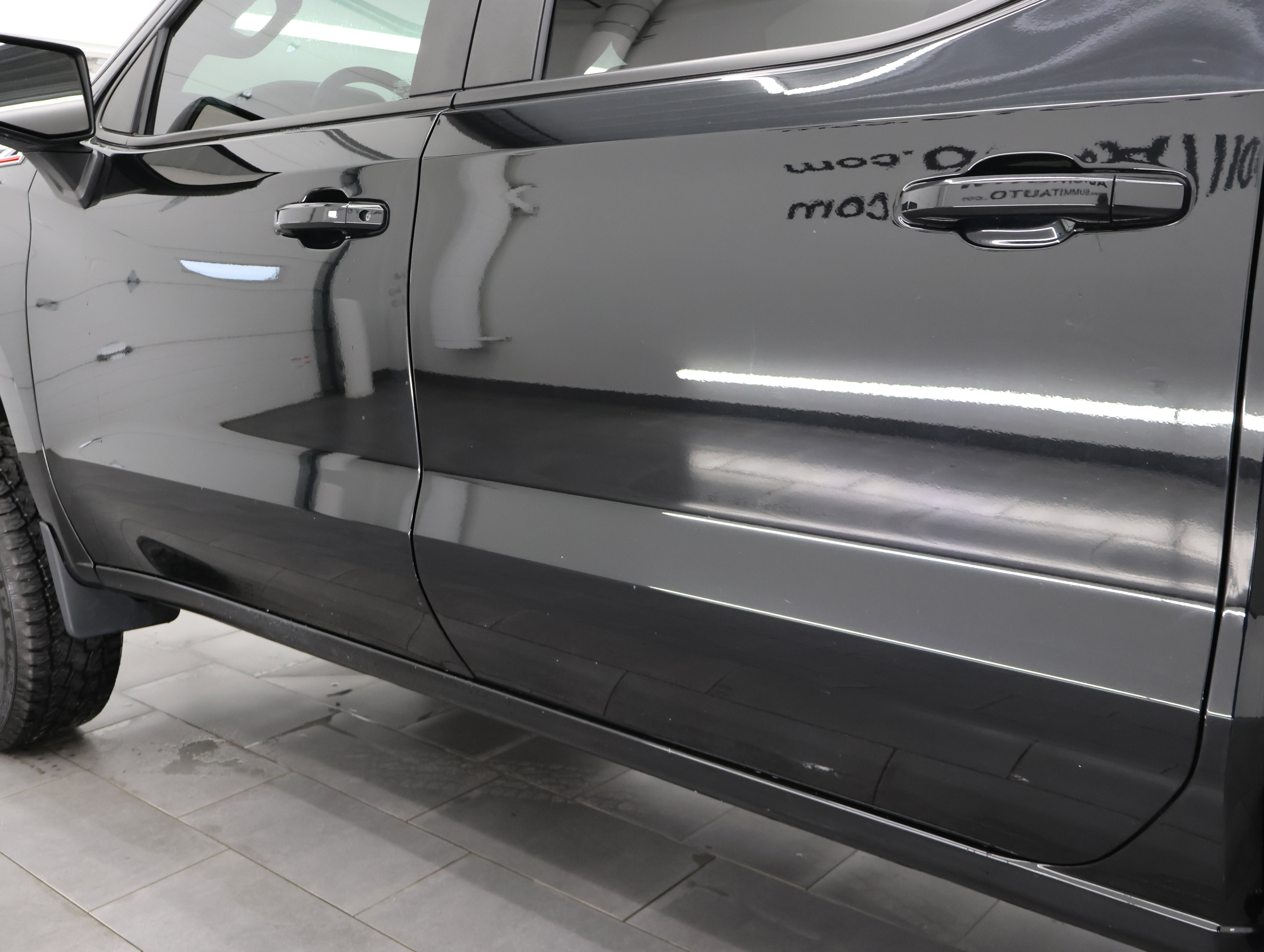 Used 2021 Chevrolet Silverado 1500 LT Trail Boss w/ Convenience Package II image 32