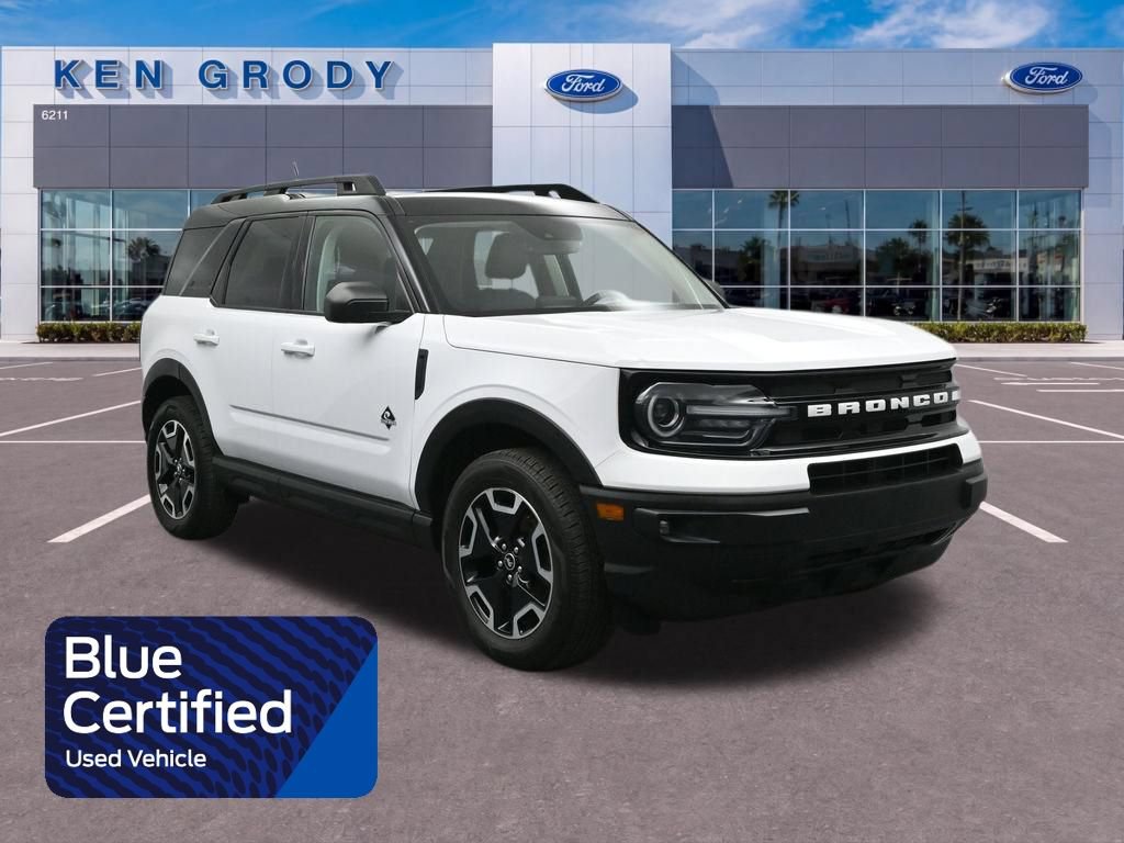 Certified 2022 Ford Bronco Sport Outer Banks w/ Tech Package AWD/4WD image 1