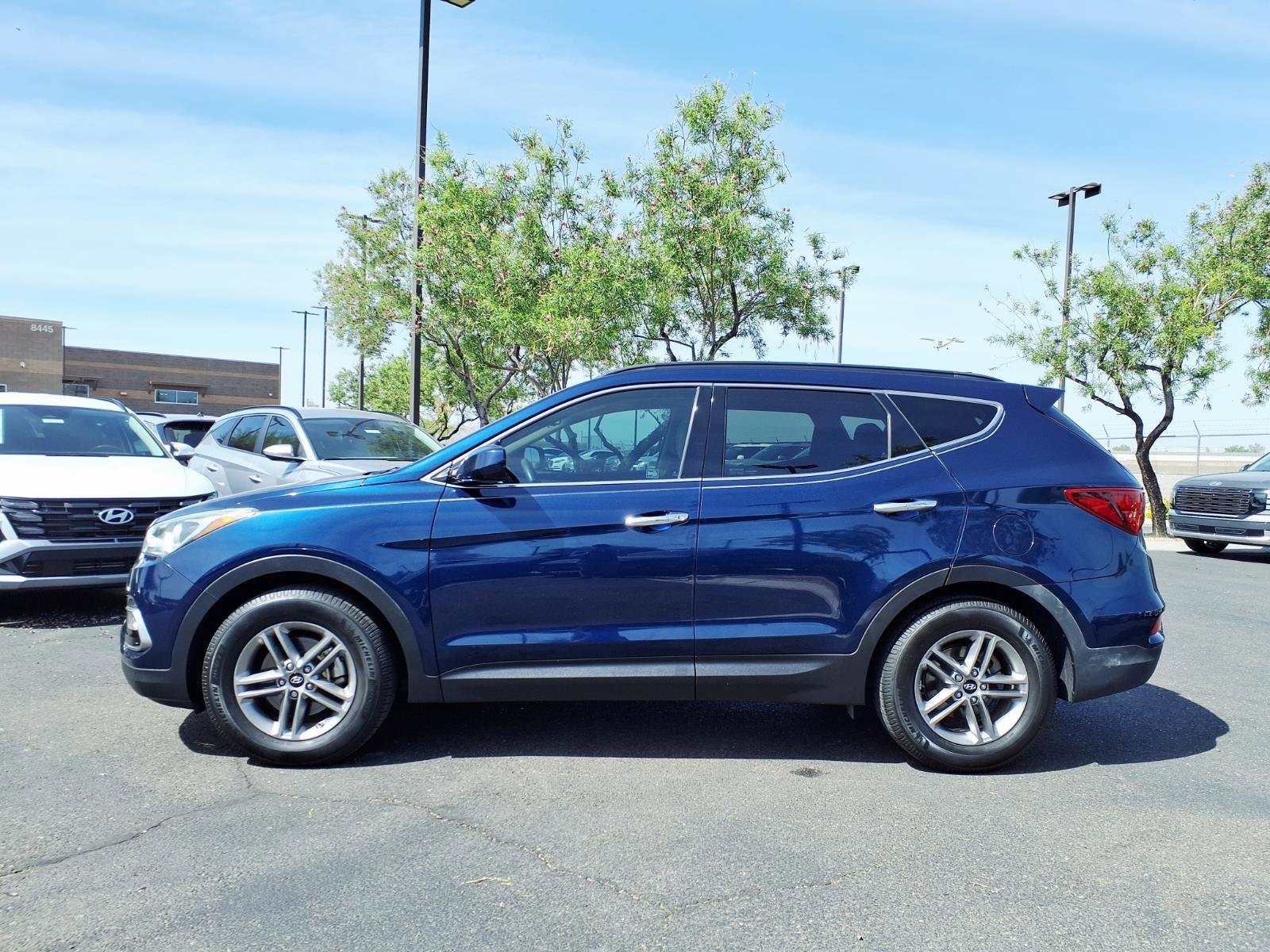 Used 2017 Hyundai Santa Fe Sport AWD/4WD image 3