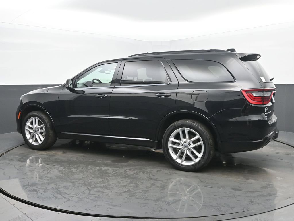 Used 2023 Dodge Durango GT image 3