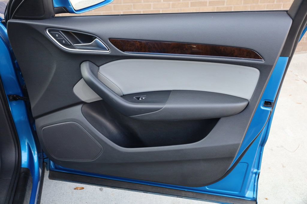 Used 2016 Audi Q3 2.0T Premium Plus w/ Technology Package image 23