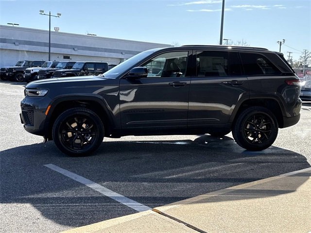 New 2026 Jeep Grand Cherokee Laredo image 20