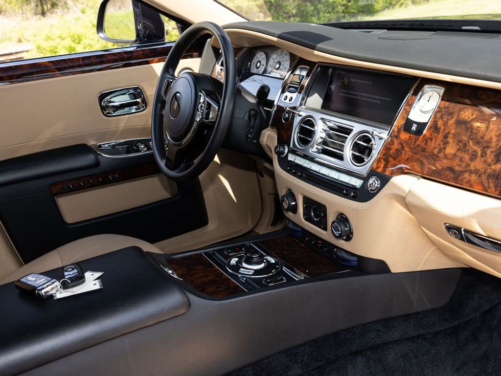 Used 2013 Rolls-Royce Ghost image 73