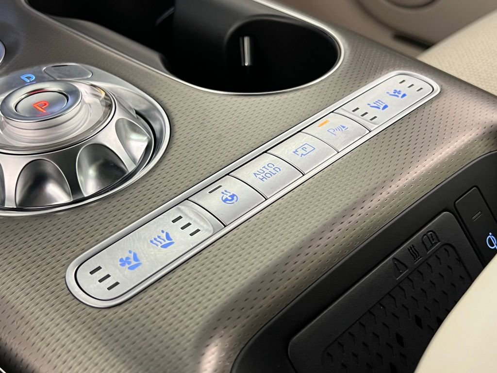 Used 2024 Genesis GV60 Advanced image 18