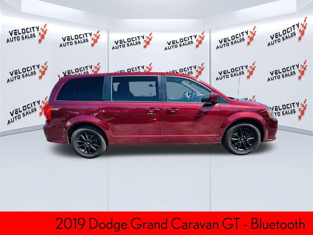 Used 2019 Dodge Grand Caravan GT image 2