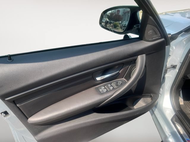 Used 2016 BMW M3 RWD image 10