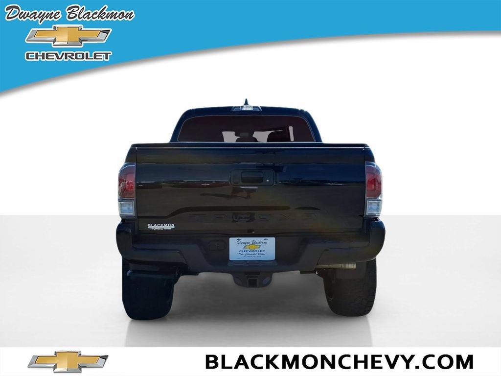 Used 2023 Toyota Tacoma TRD Sport AWD/4WD image 3