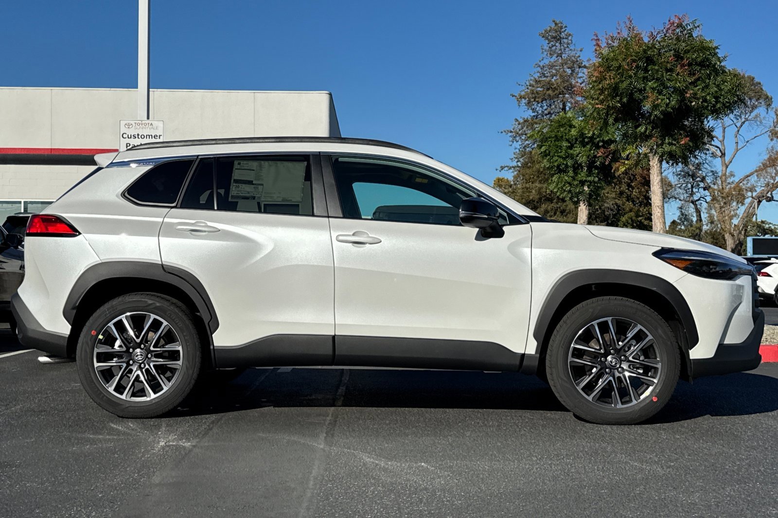 New 2026 Toyota Corolla Cross XLE image 9