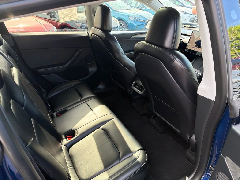 Used 2023 Tesla Model Y Long Range AWD/4WD image 14