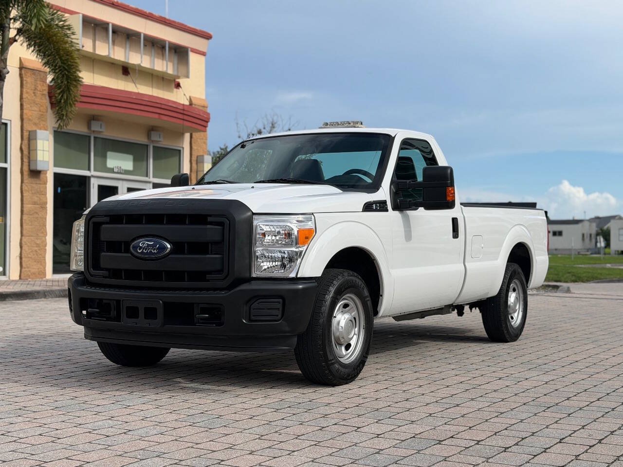 Used 2016 Ford F250 XL w/ Power Equipment Group RWD image 3