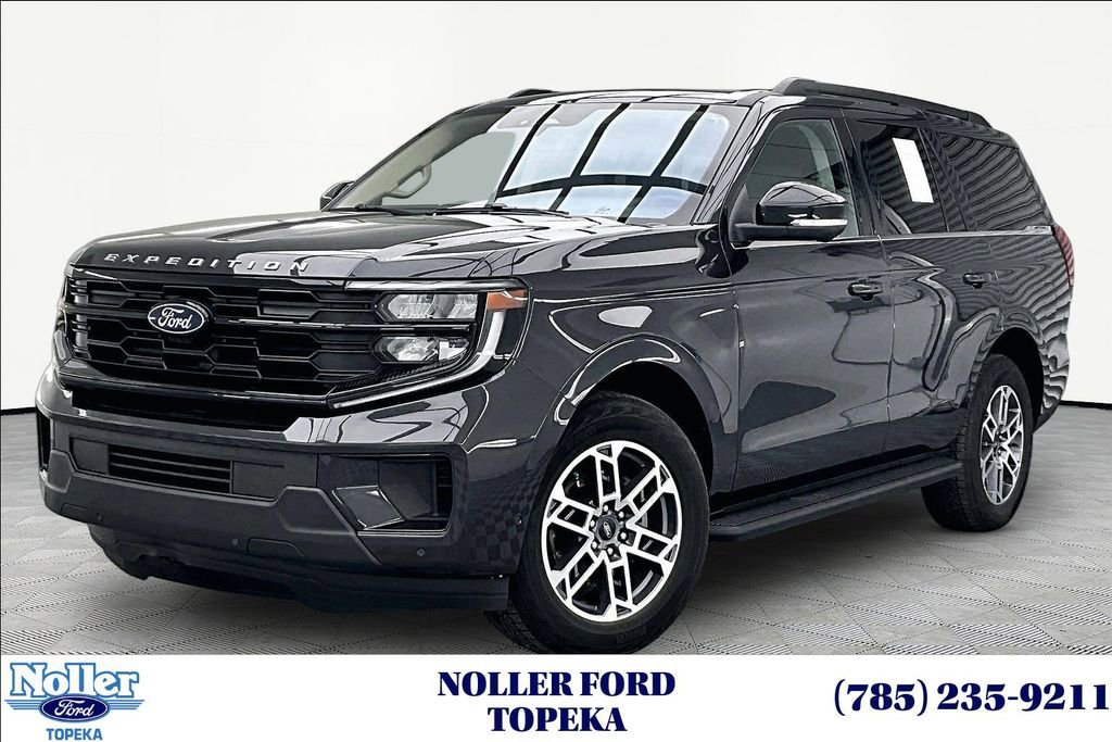 Certified 2025 Ford Expedition Active AWD/4WD image 1