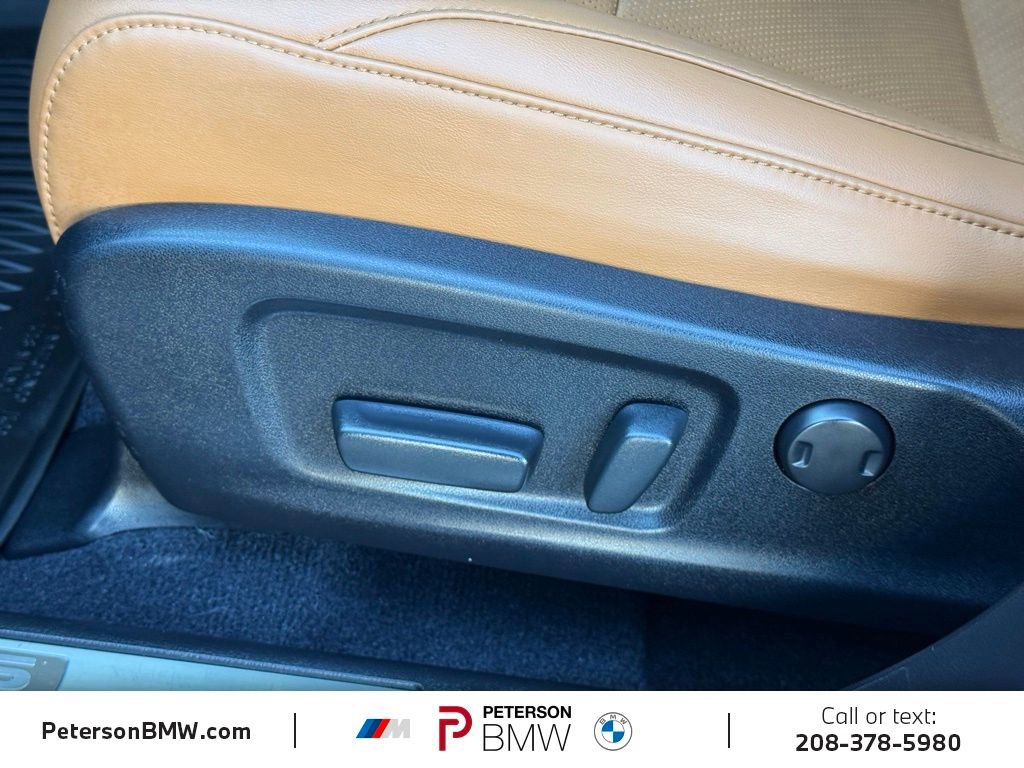 Used 2022 Lexus RX 350L Premium w/ Premium Package image 15