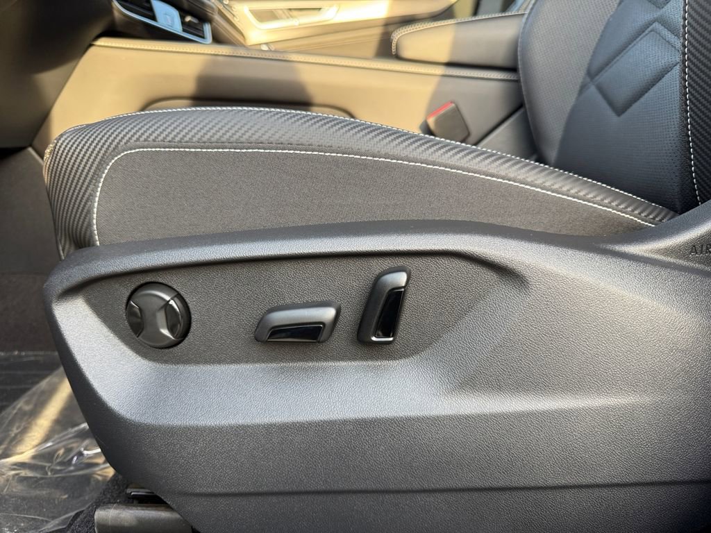 New 2026 Volkswagen Atlas Cross Sport SE image 10