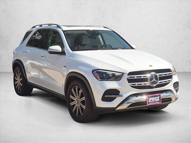 Used 2025 Mercedes-Benz GLE 450e 4MATIC image 3