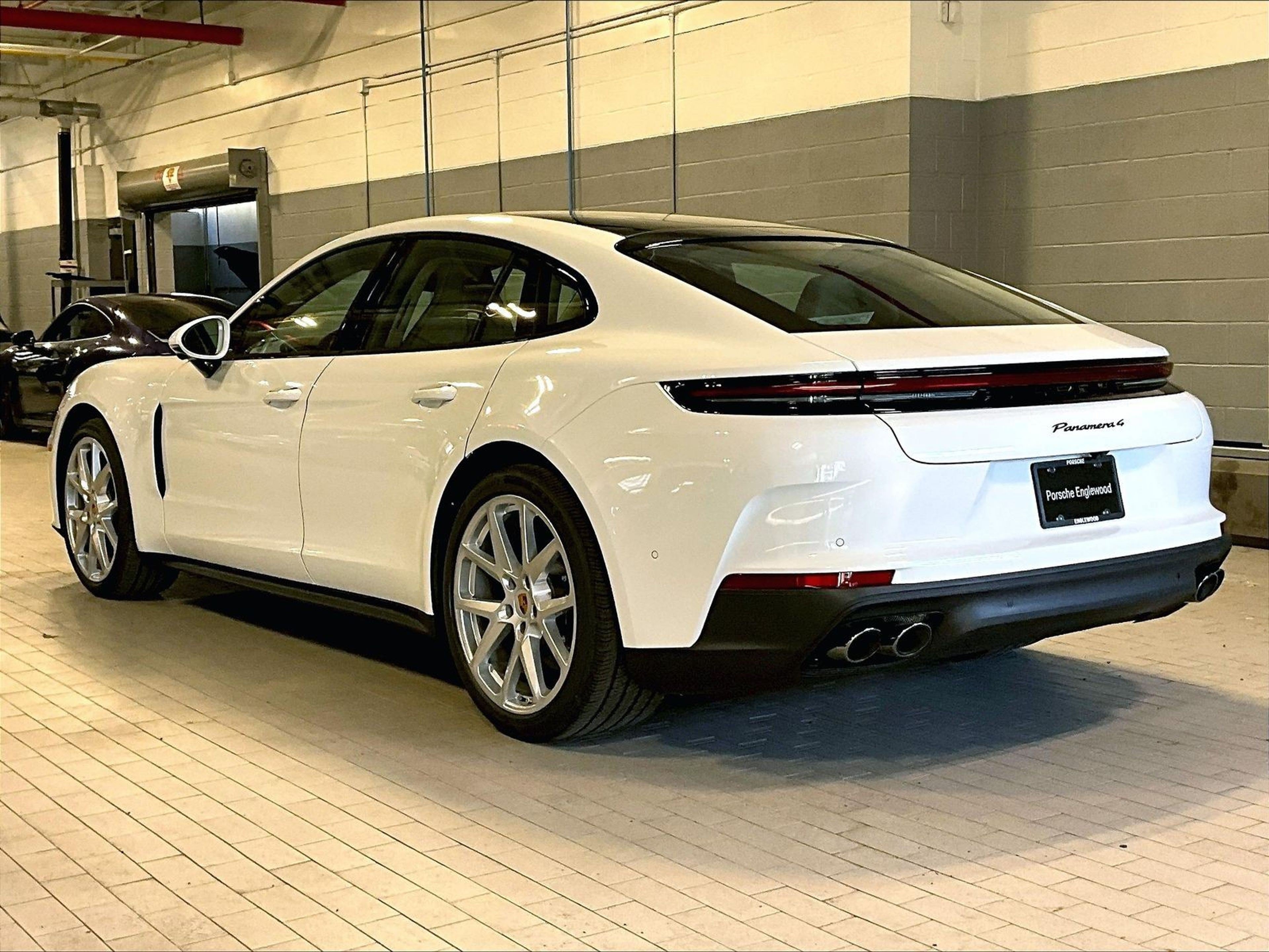 New 2026 Porsche Panamera 4 AWD/4WD image 3